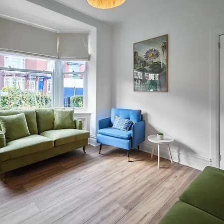 Host & - Sunbeam House Holiday home *