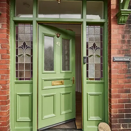 Host & - Sunbeam House