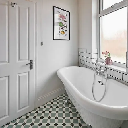 Host & - Sunbeam House